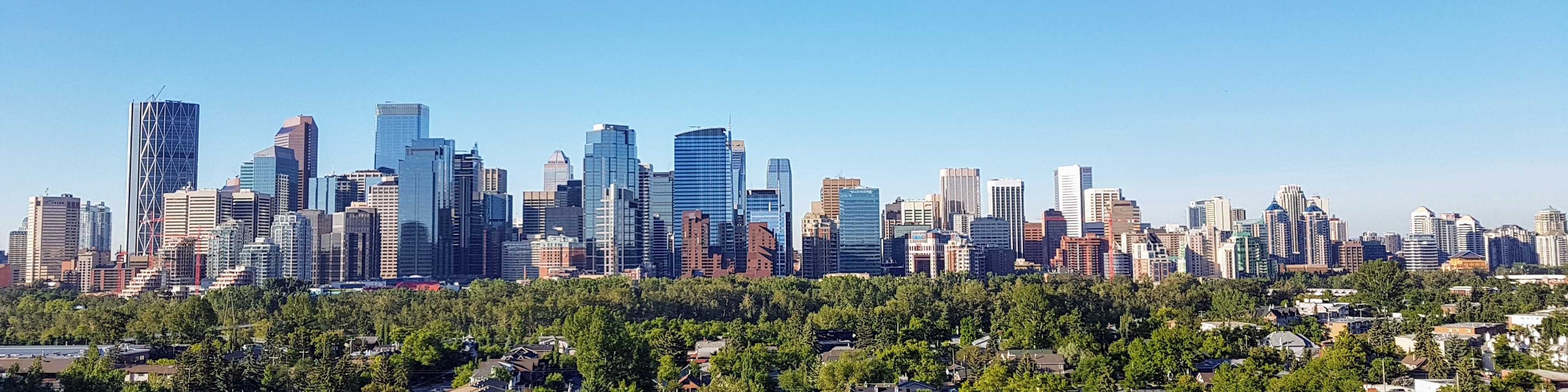 Echtes Kontextfoto der Innenstadt von Calgary