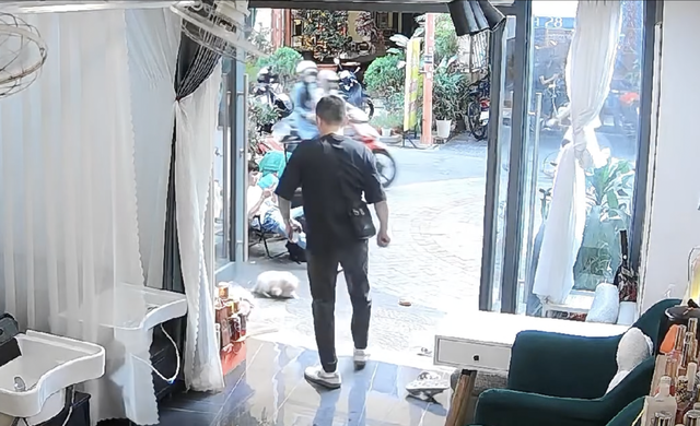 Ban Bao und der beteiligte Mann im Ueberwachungsvideo