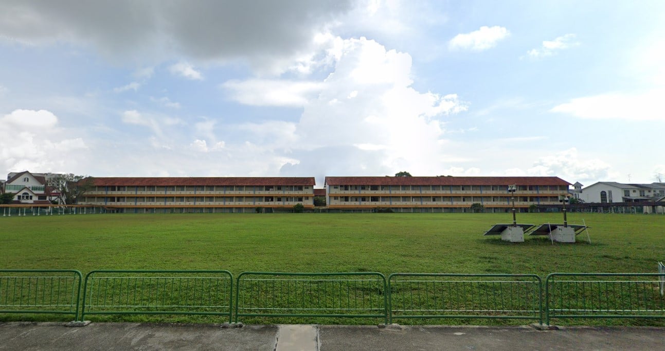 Von MustShareNews oeffentlich berichtetes Bild, lokal gesichert: Singapur: mutmassliche Vergiftung von Hunden am Kovan Field.