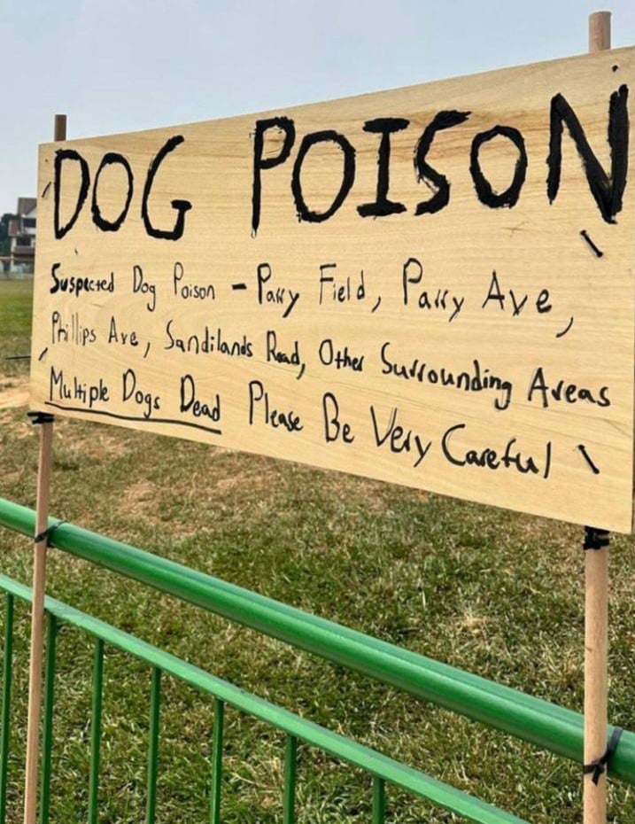 Von MustShareNews oeffentlich berichtetes Bild, lokal gesichert: Singapur: mutmassliche Vergiftung von Hunden am Kovan Field.